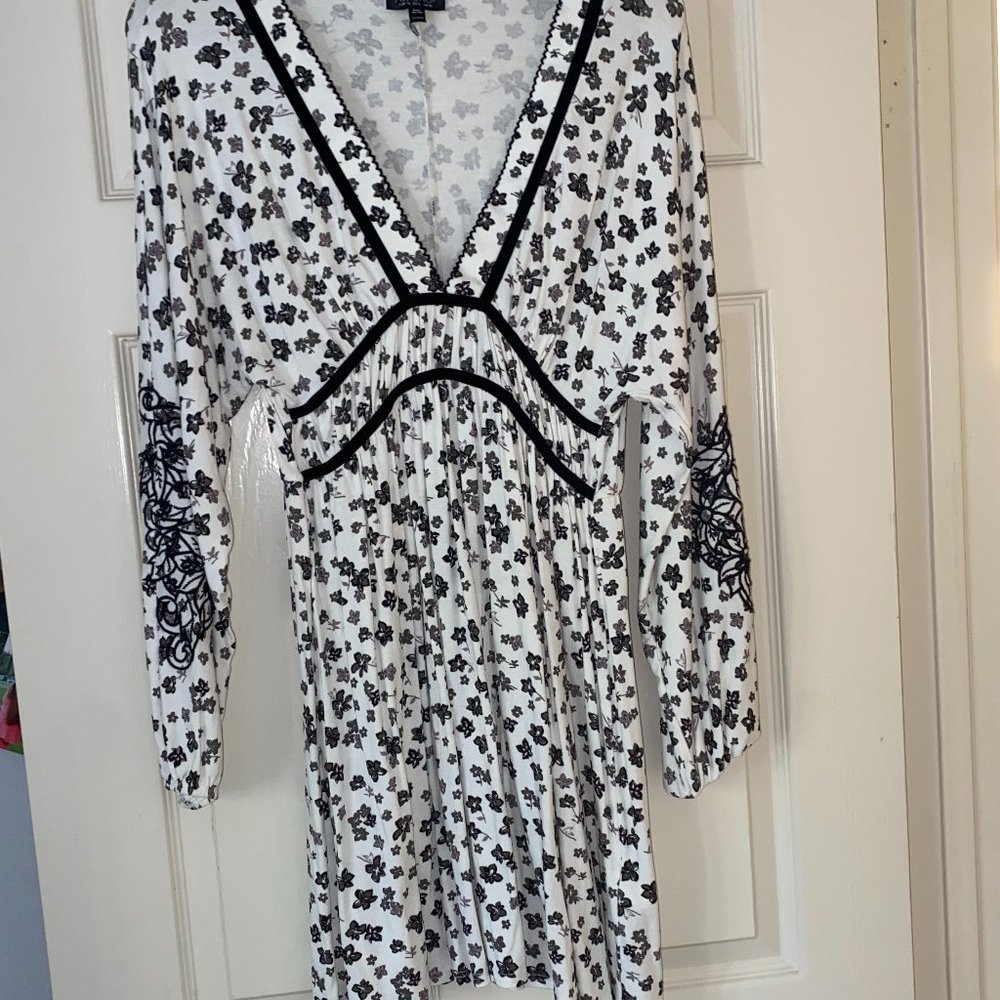 White and black topshop dress